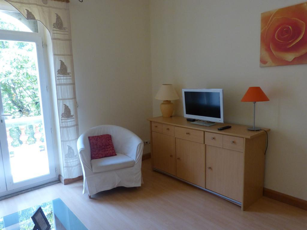 Mas Moise Bed & Breakfast Sauve Bilik gambar